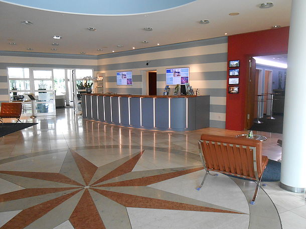 Empfang Globana Airport Hotel