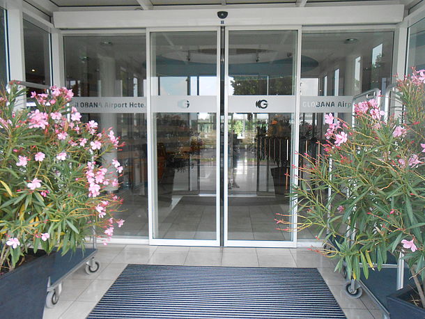 Eingangsbereich Globana Airport Hotel